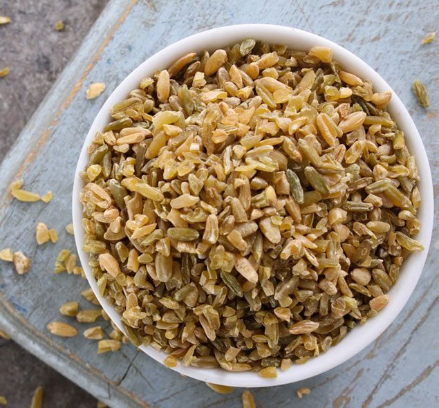 SALADA DE FREEKEH COM ERVA-DOCE
