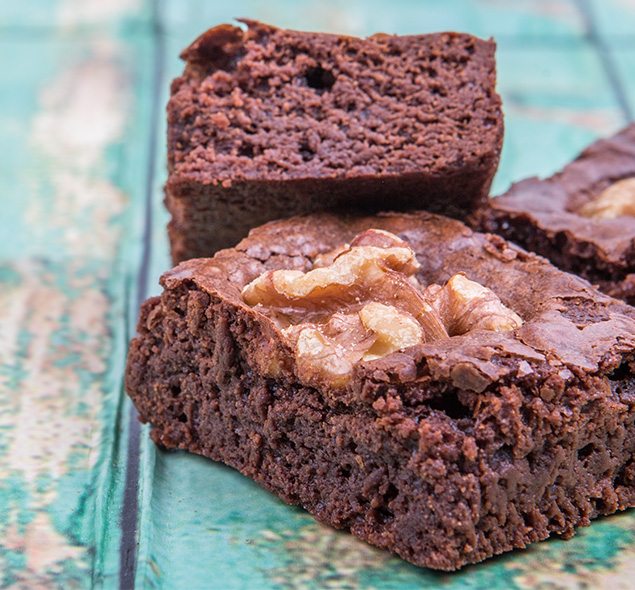 BROWNIE INTEGRAL COM NOZES
