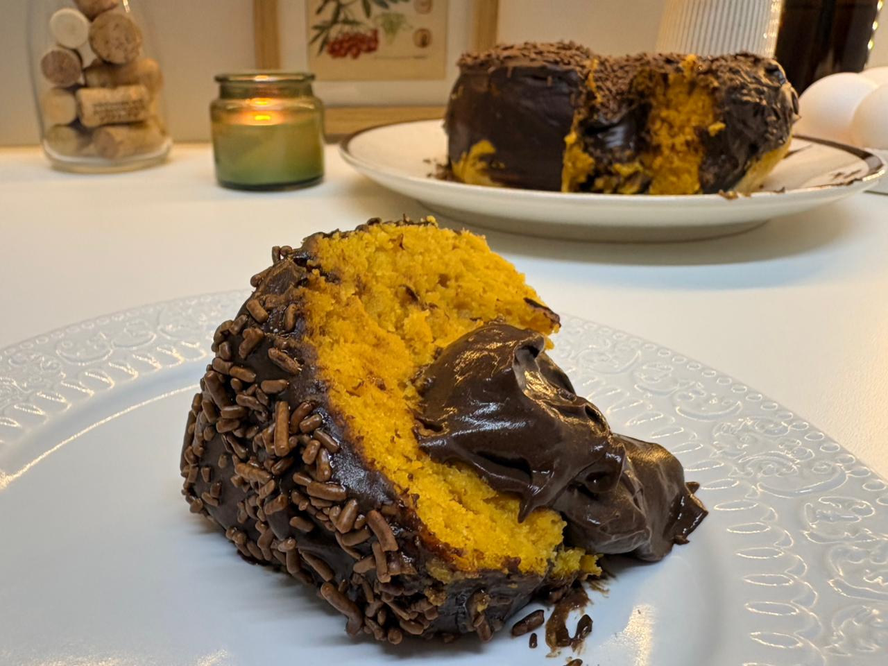 Bolo de cenoura proteico: sabor de infância com um novo olhar