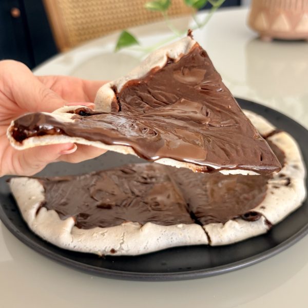 Pizza doce proteica: chocolate, sabor e mais equilíbrio em cada fatia